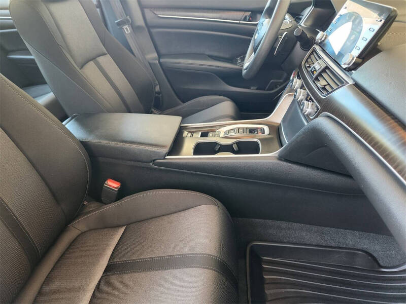 2021 Honda Accord Hybrid EX