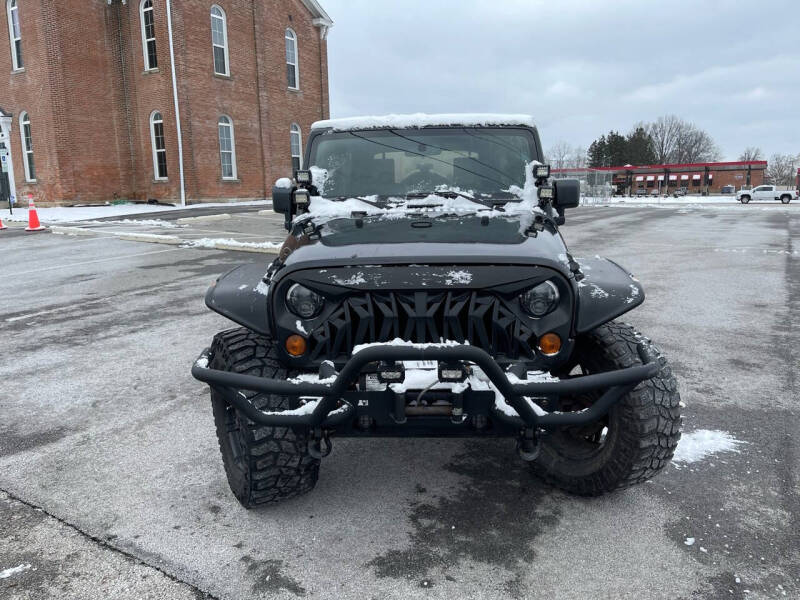 Used 2008 Jeep Wrangler Unlimited X with VIN 1J4GA39128L558767 for sale in Etna, OH