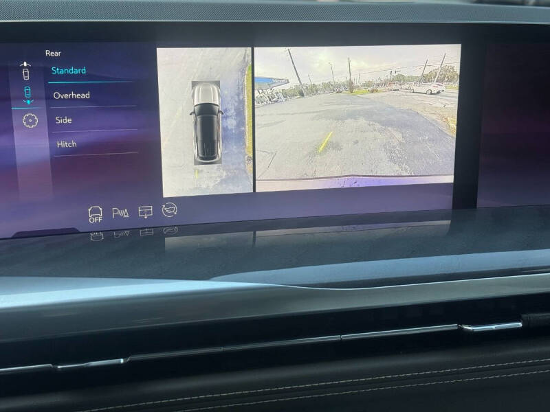 2025 Cadillac Escalade IQ Sport 1