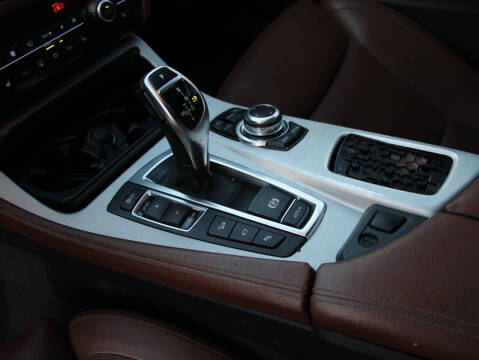 2011 BMW 5 Series 550i xDrive