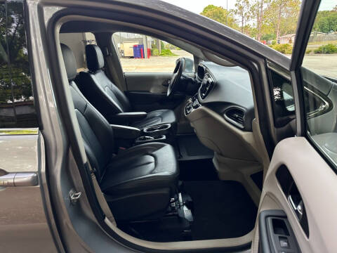 2020 Chrysler Pacifica Launch Edition