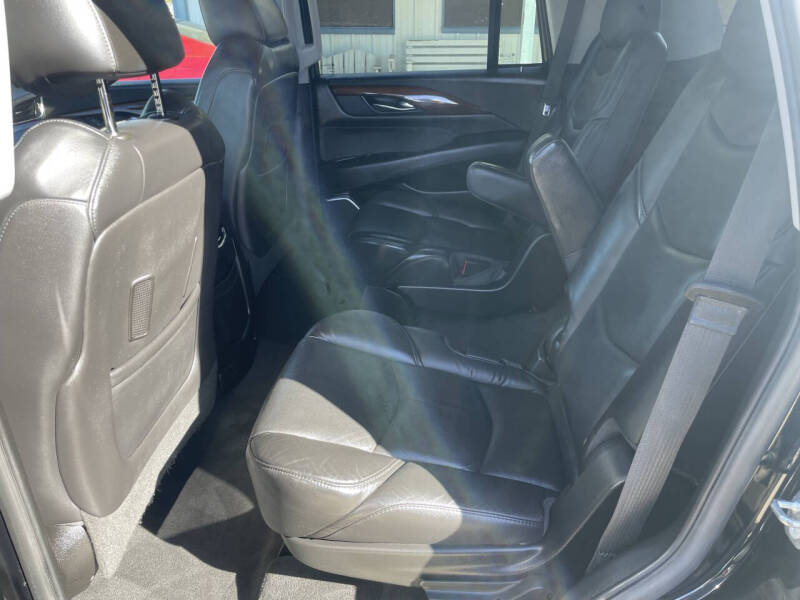 2018 Cadillac Escalade Luxury