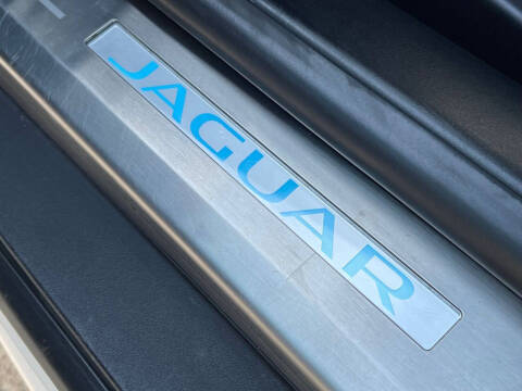 2016 Jaguar F-TYPE R