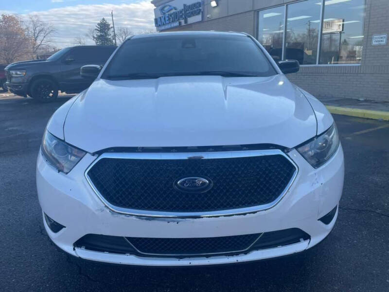 2016 Ford Taurus SHO