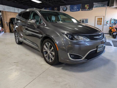 2017 Chrysler Pacifica Limited