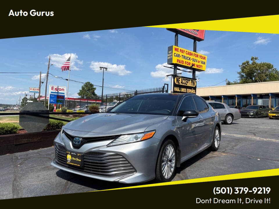 2020 Toyota Camry XLE's photo