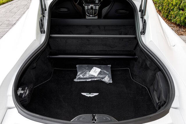 2025 Aston Martin Vantage