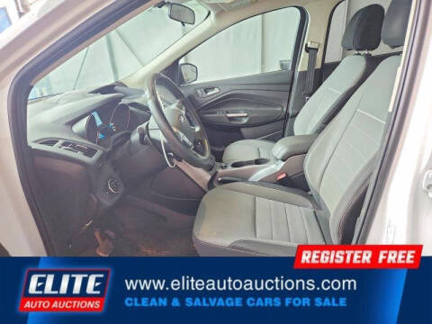 2015 Ford Escape SE