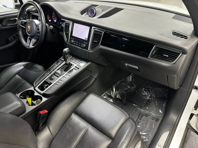 2018 Porsche Macan S