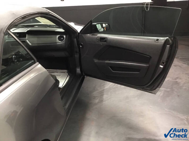 2014 Ford Mustang V6