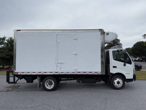 2018 Hino 195