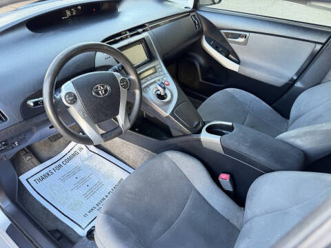 2013 Toyota Prius Two