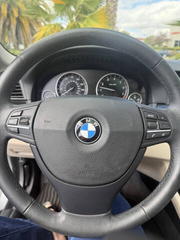 2012 BMW 5 Series 550i