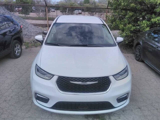 2023 Chrysler Pacifica Touring L