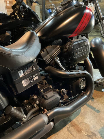 2017 Harley-Davidson FXDF-103  Dyna Fat Bob
