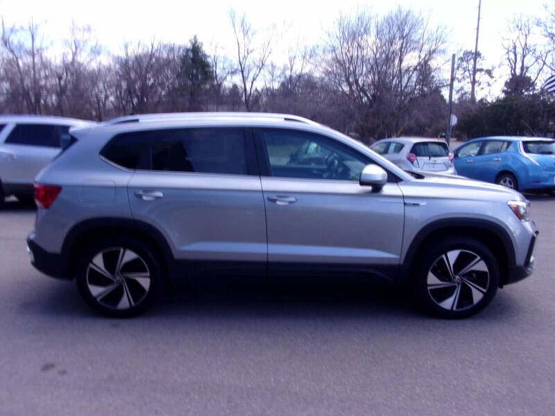 2023 Volkswagen Taos SE 4Motion