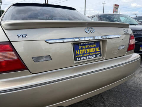 2000 Infiniti Q45