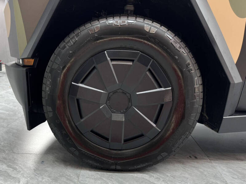 2024 Tesla Cybertruck