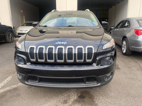 2014 Jeep Cherokee for sale at Super Bee Auto in Chantilly VA