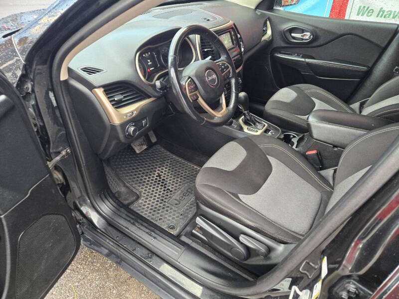 2014 Jeep Cherokee Sport