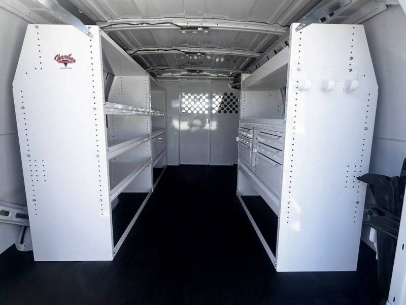 2025 GMC Savana 2500