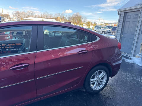 2017 Chevrolet Cruze LT Auto
