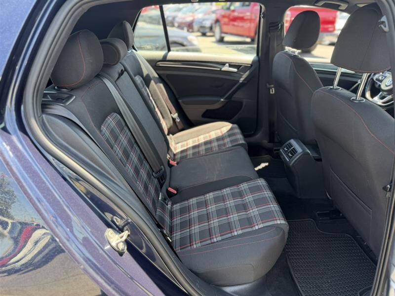 2017 Volkswagen Golf GTI S