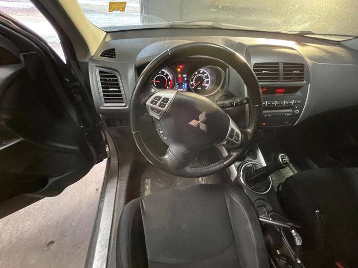 2013 Mitsubishi Outlander Sport ES