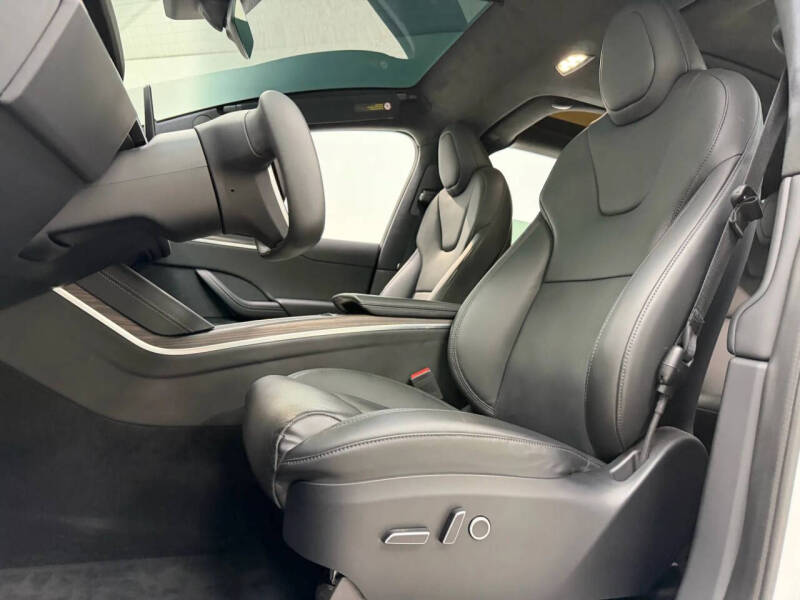 2023 Tesla Model X Standard Range