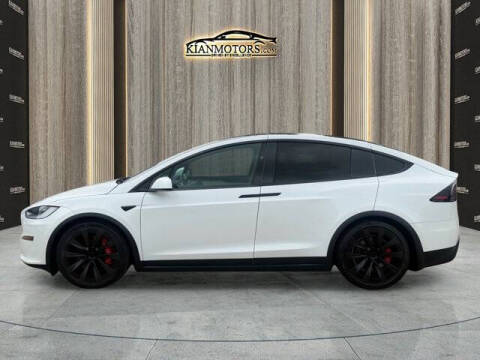 2023 Tesla Model X Standard Range