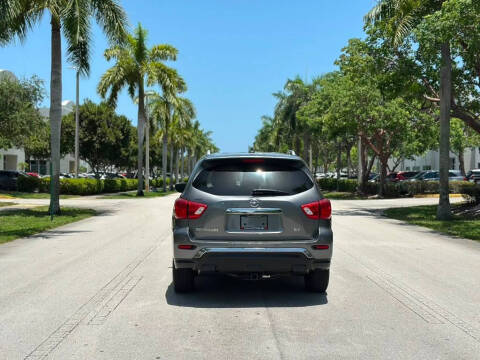 2019 Nissan Pathfinder SV