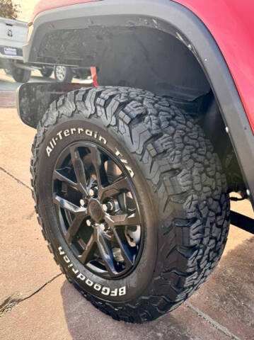 2022 Jeep Gladiator Sport