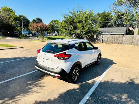 2018 Nissan Kicks SR