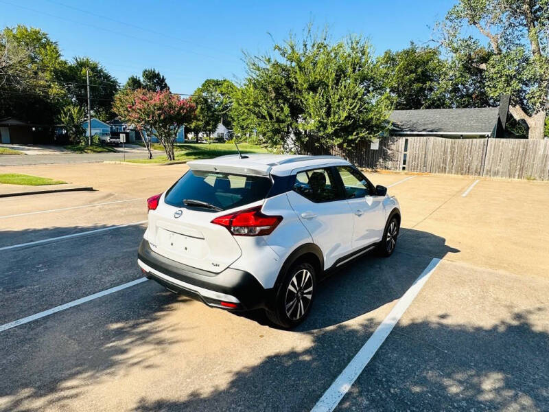 2018 Nissan Kicks SR
