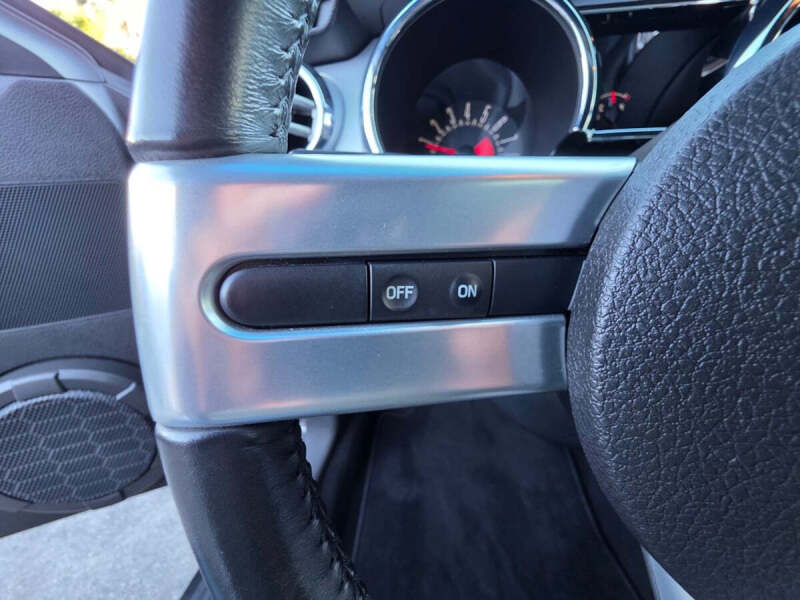 2008 Ford Mustang GT Deluxe