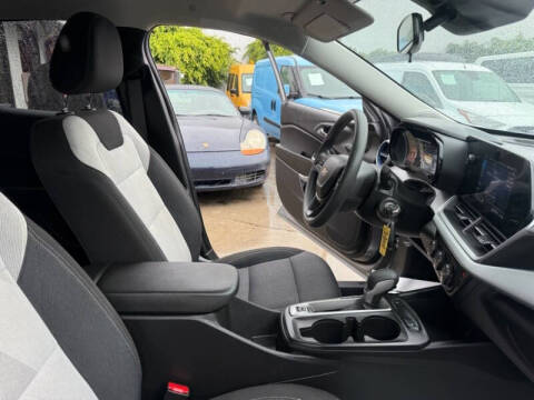 2025 Chevrolet Trax LS