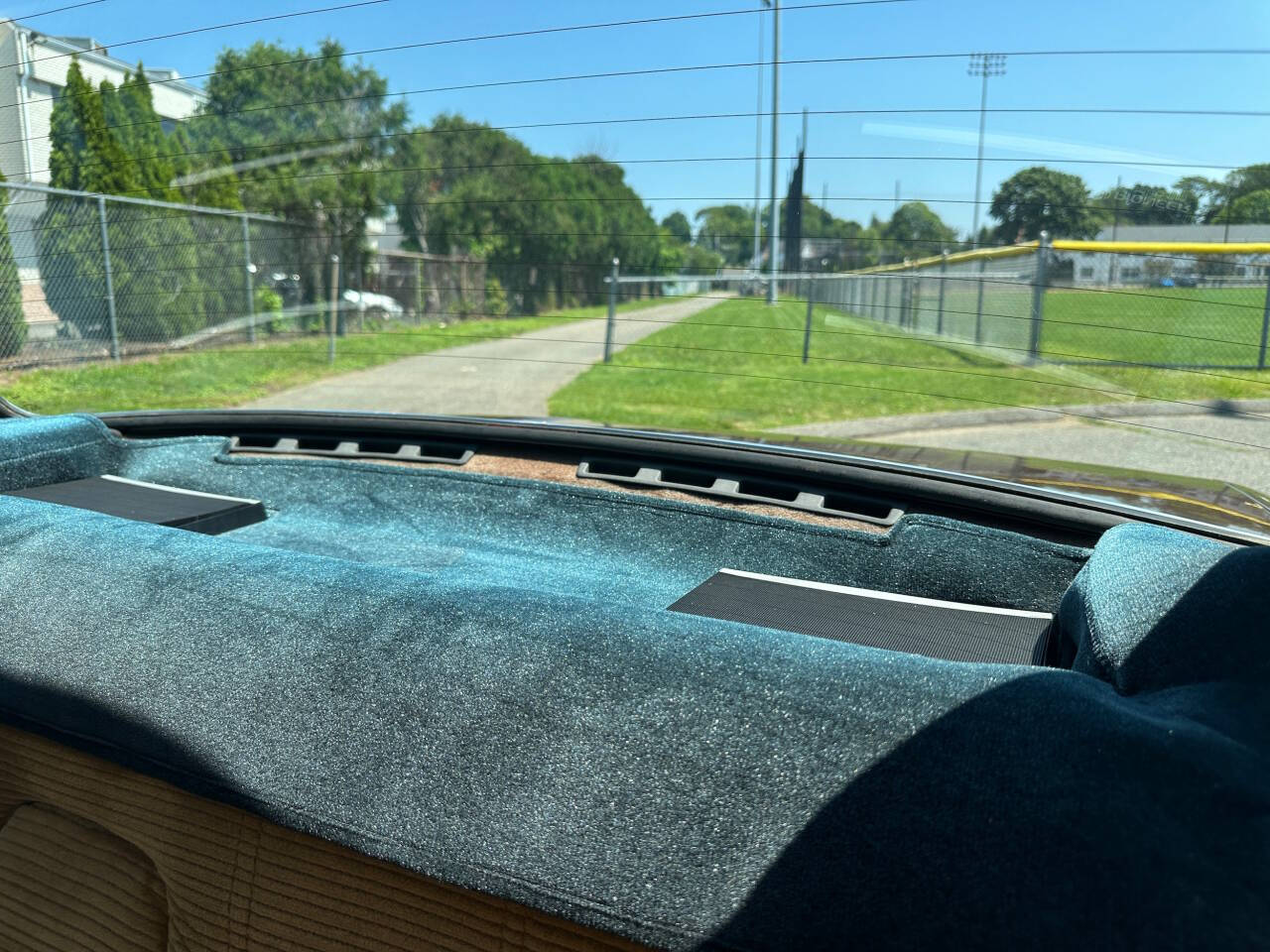 1979 Volvo 244DL 31