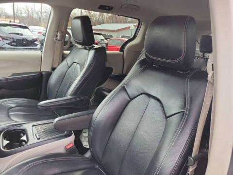 2022 Chrysler Pacifica Touring L