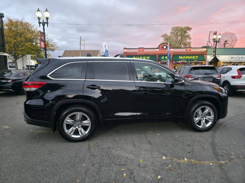 2017 Toyota Highlander Limited