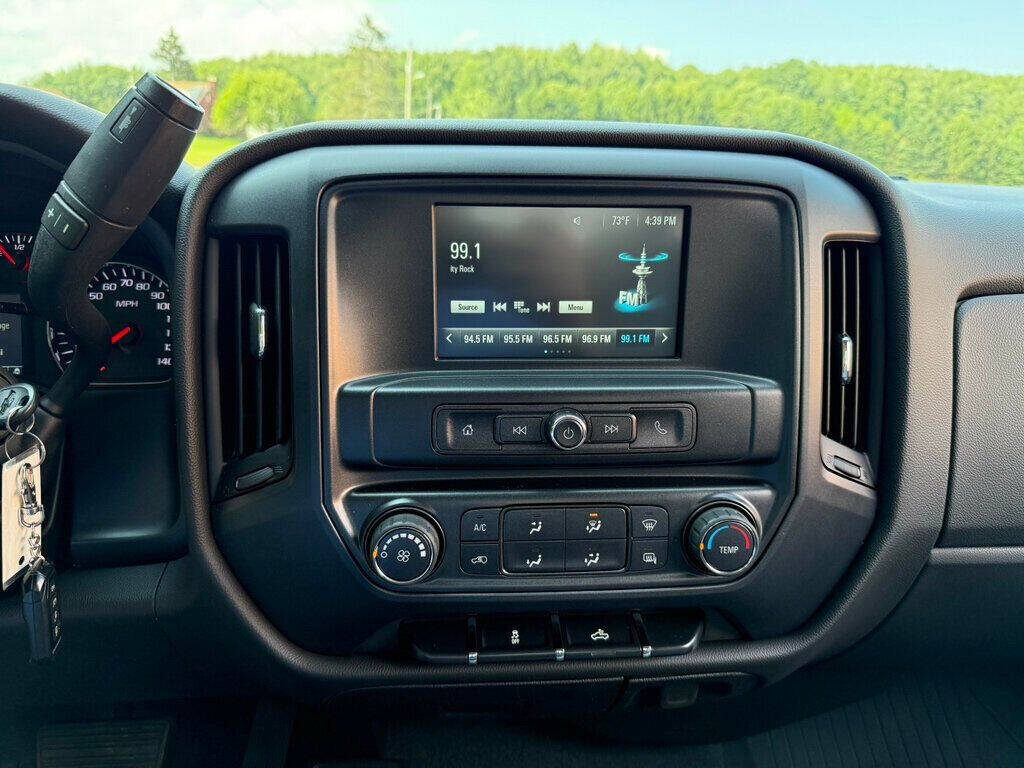 2019 Chevrolet Silverado 1500 LD 29