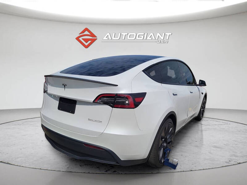2023 Tesla Model Y Performance