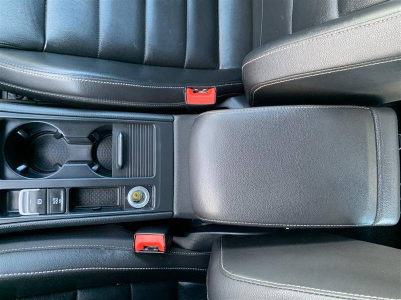 2017 Volkswagen Golf R 4Motion