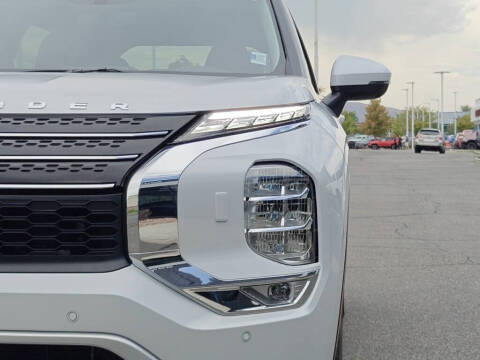 2025 Mitsubishi Outlander PHEV SE