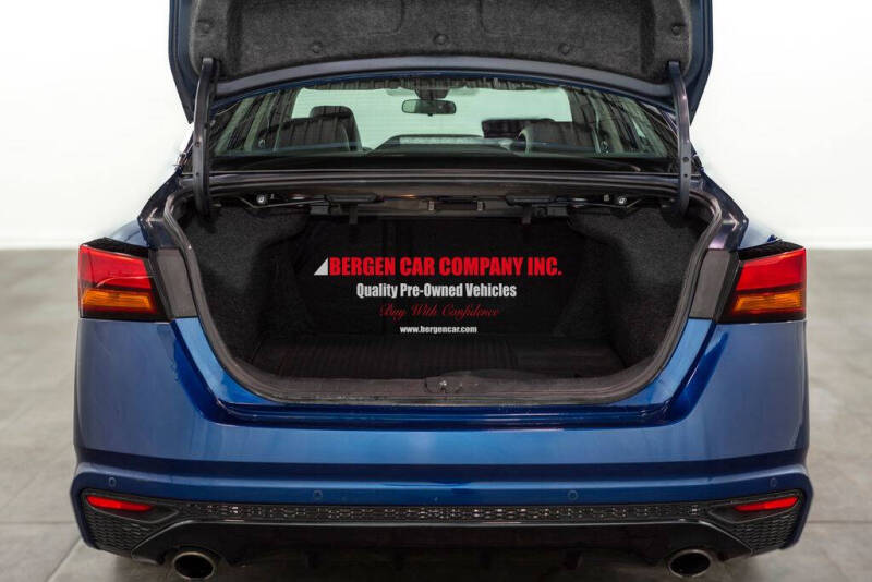 2023 Nissan Altima 2.5 SR