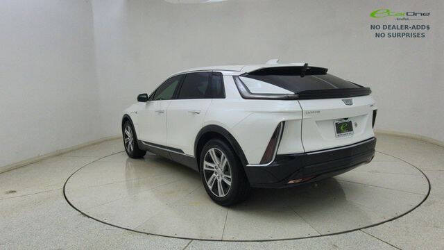 2024 Cadillac LYRIQ Tech