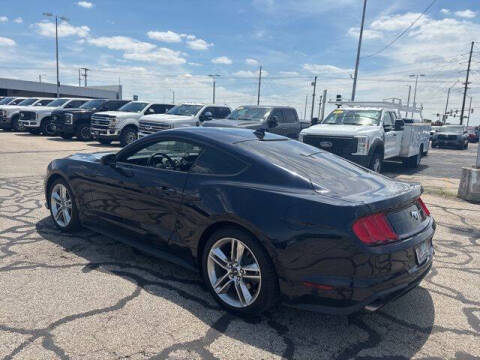 2021 Ford Mustang EcoBoost