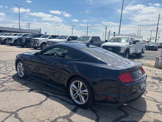 2021 Ford Mustang EcoBoost