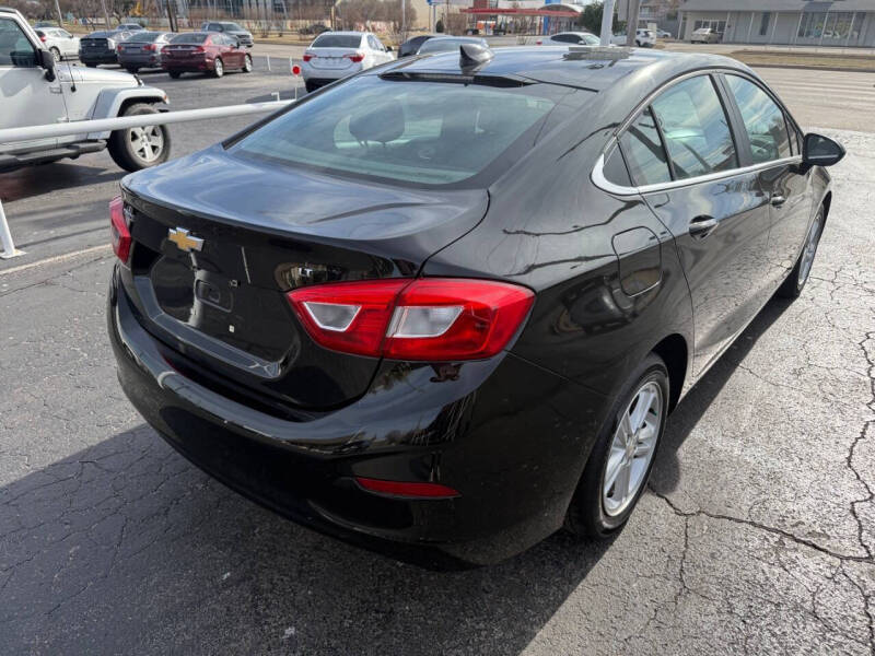 2017 Chevrolet Cruze LT Auto