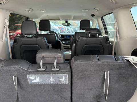 2020 Chrysler Pacifica Touring L