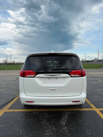 2017 Chrysler Pacifica Touring